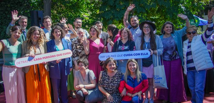 Gobierno lanza campaña para visibilizar labores de cuidados, destacando oferta de Chile Cuida