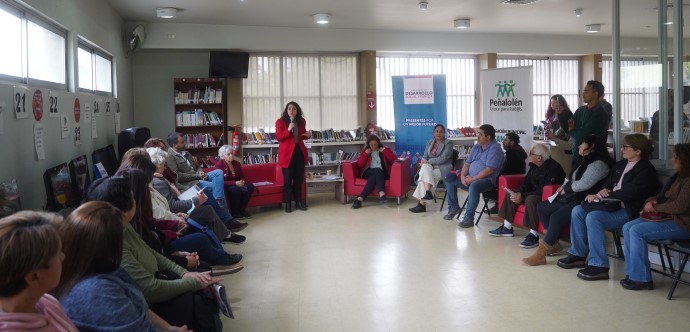 Ministerio de Desarrollo Social y Familia encabeza conversatorios con personas cuidadoras en Lo Prado y Peñalolén
