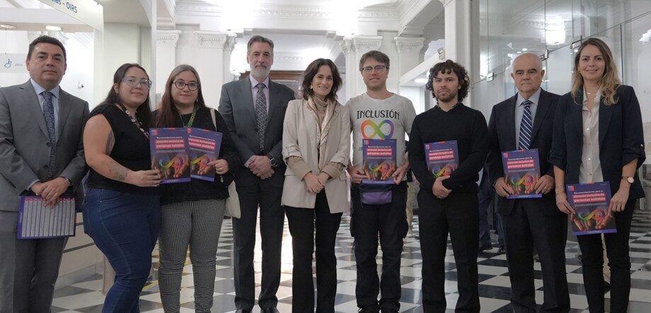 Ministerio de Desarrollo Social y Familia lanzó primera Guía para la atención inclusiva de personas autistas